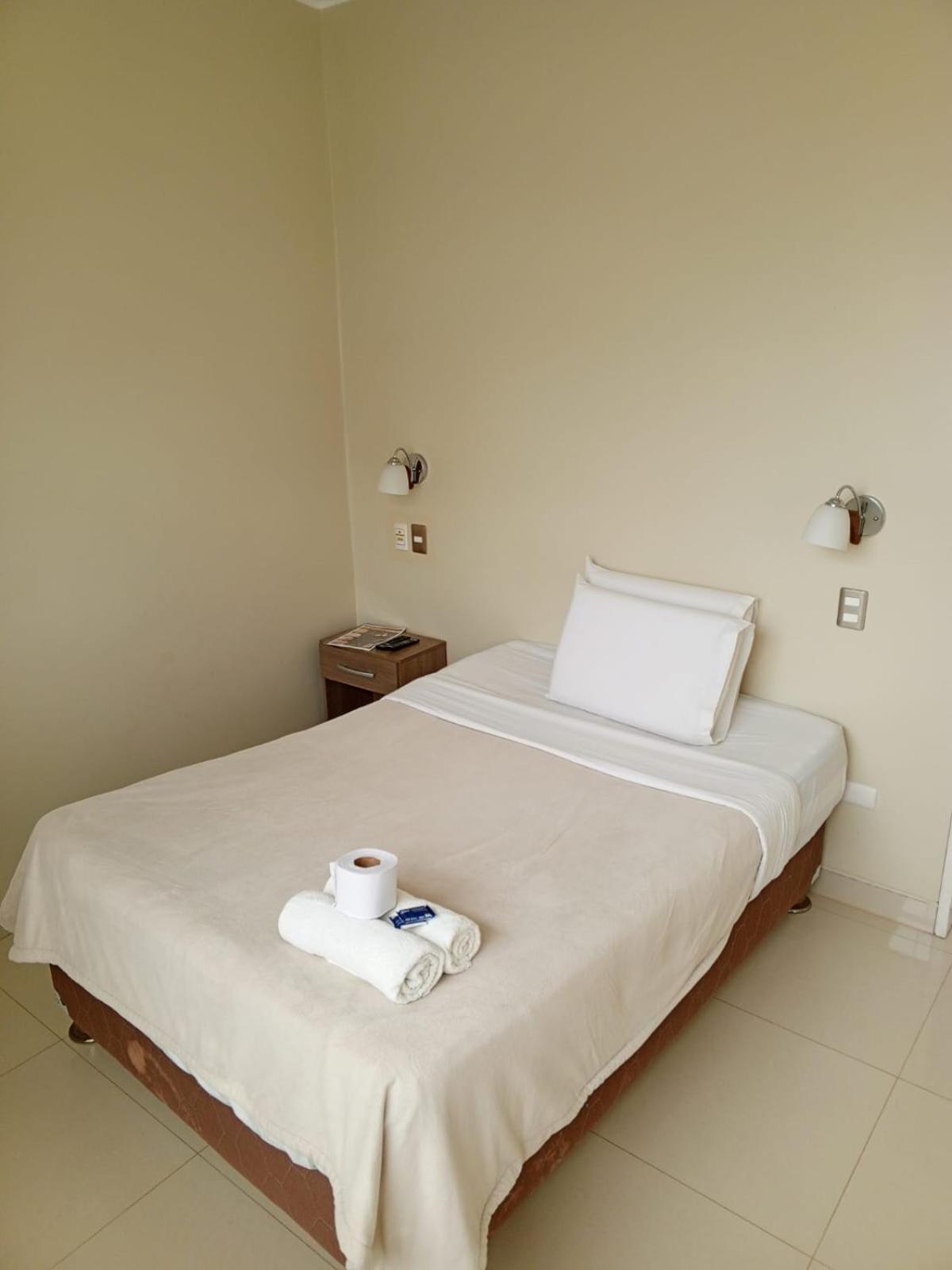 Willys House Hostel Paracas