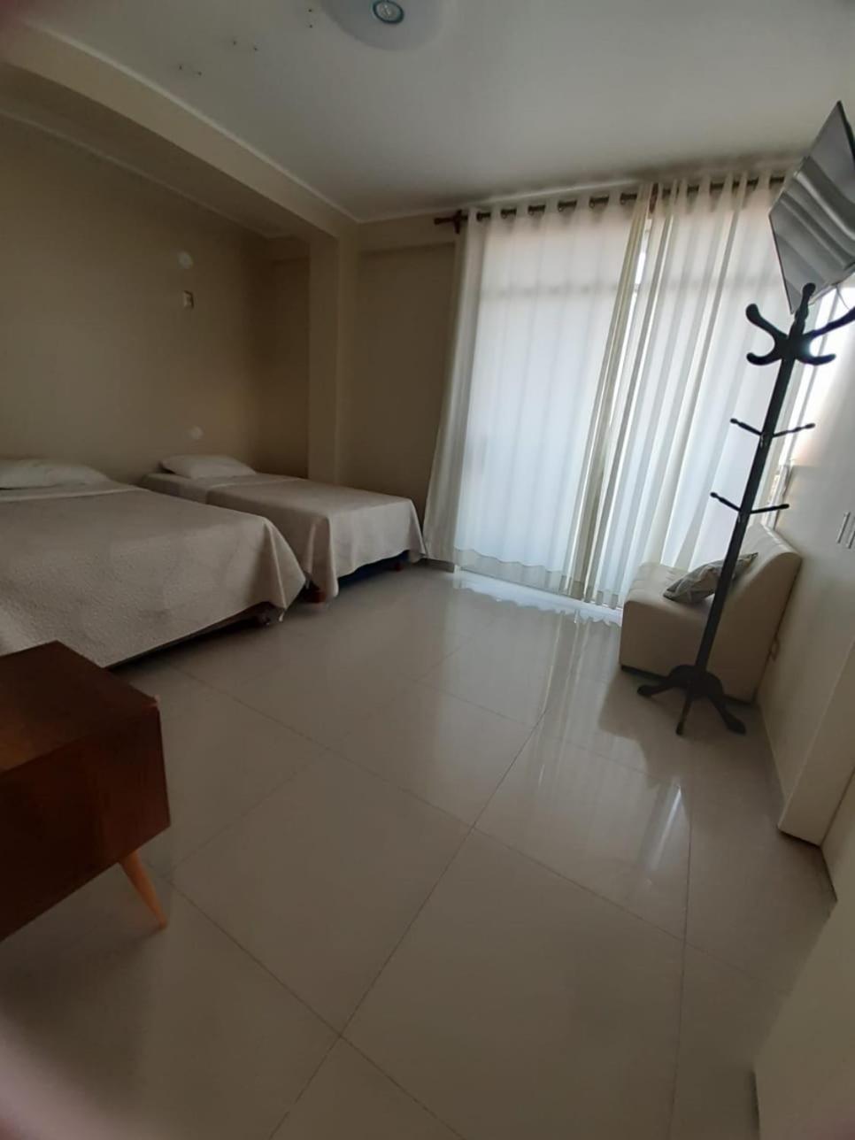 Hostel Willys House *