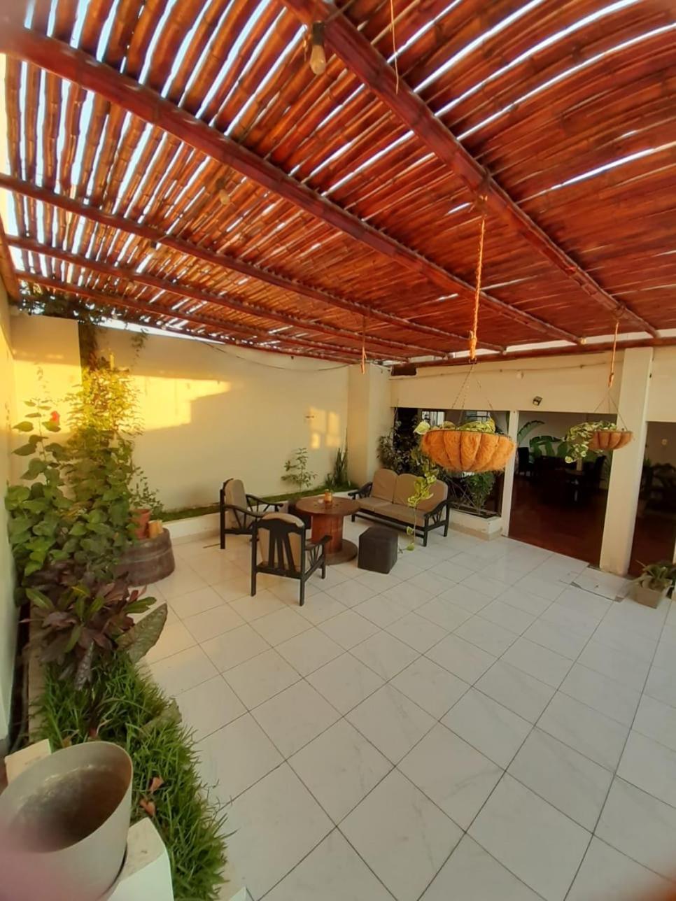 Willys House Hostel Paracas